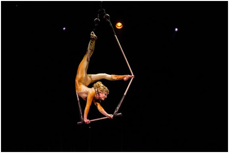 A trapeze artist in Varekai (Photo credit: Courtesy of Cirque de Soleil)