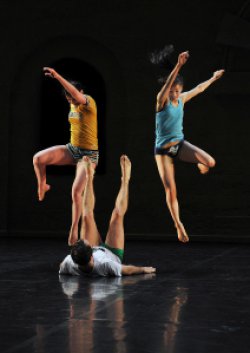 A scene from Ballet Preljocaj’s “Empty Moves” (Photo credit: Jean-Claude Carbonne)