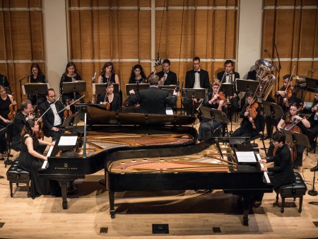 Pianists Yoon-Jee Kim and Jackie Jaekyujg Yoo with SONOS Chamber Orchestra at Merkin Hall (Photo credit: Paul Olivier Doury)