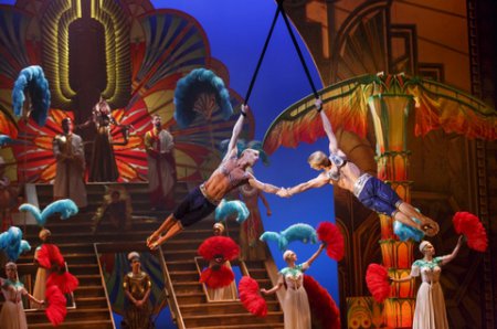Andrew and Kevin Atherton in a scene from Cirque du Soleil’s “Paramour” (Photo credit: Richard Termine)