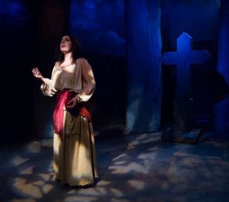 Regina Gibson in the title role of “Leah, the Forsaken” (Photo credit: Alex Trimetiere)